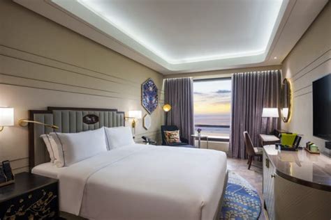admiral grand suites|Executive Suites Hotel Rooms & Deluxe Accomodation.